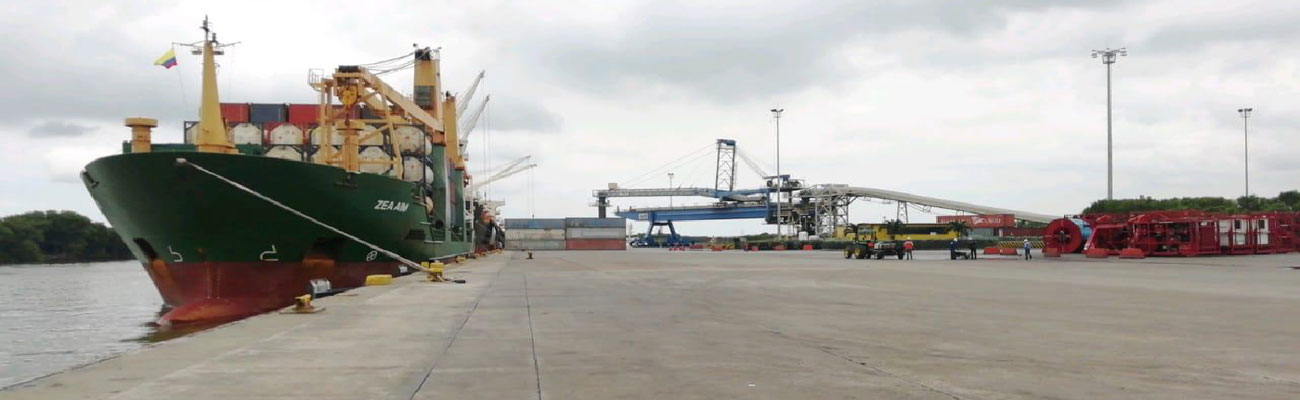 La ANLA hace seguimiento a presunto vertimiento de carbón en la Bahía de Cartagena