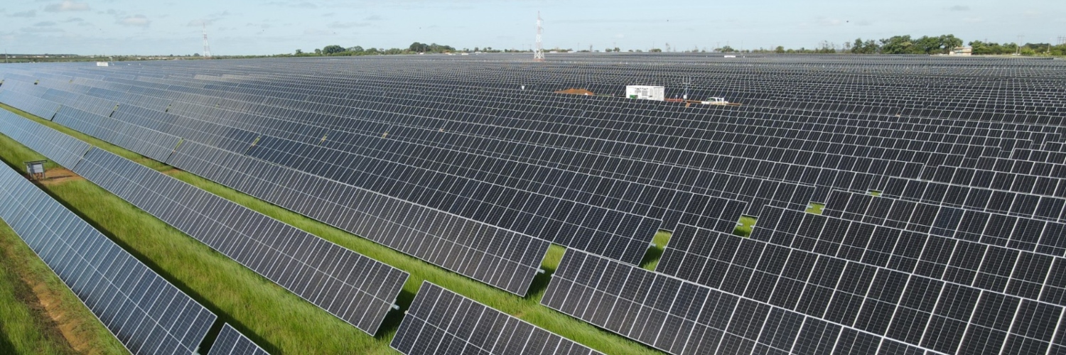 Banner paneles solares de fuentes no convencionales de energías renovables