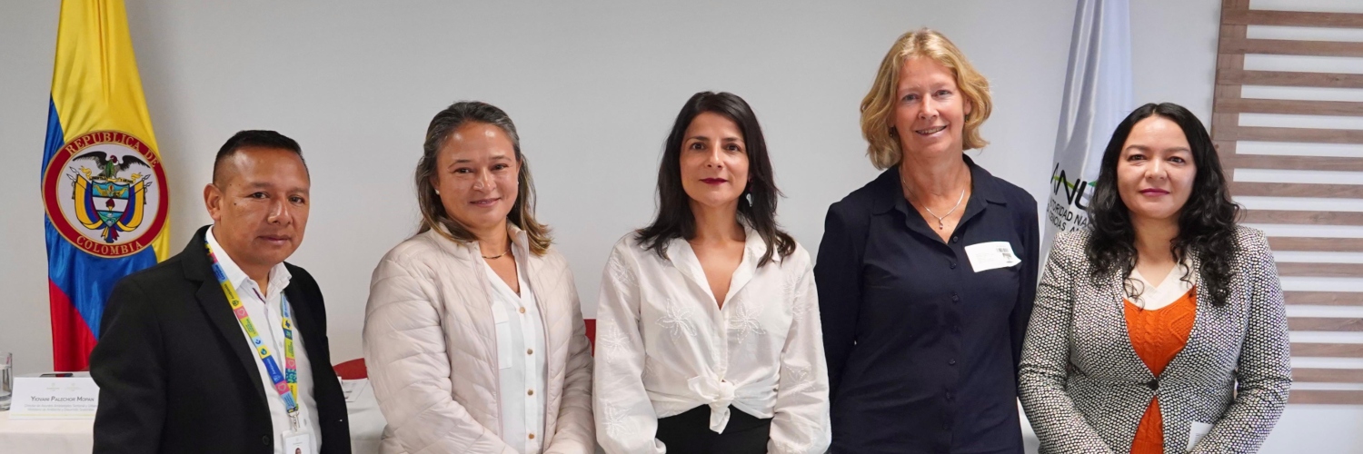 Imagen de los asistentes al taller para entidades nacionales con el apoyo de cooperación internacional