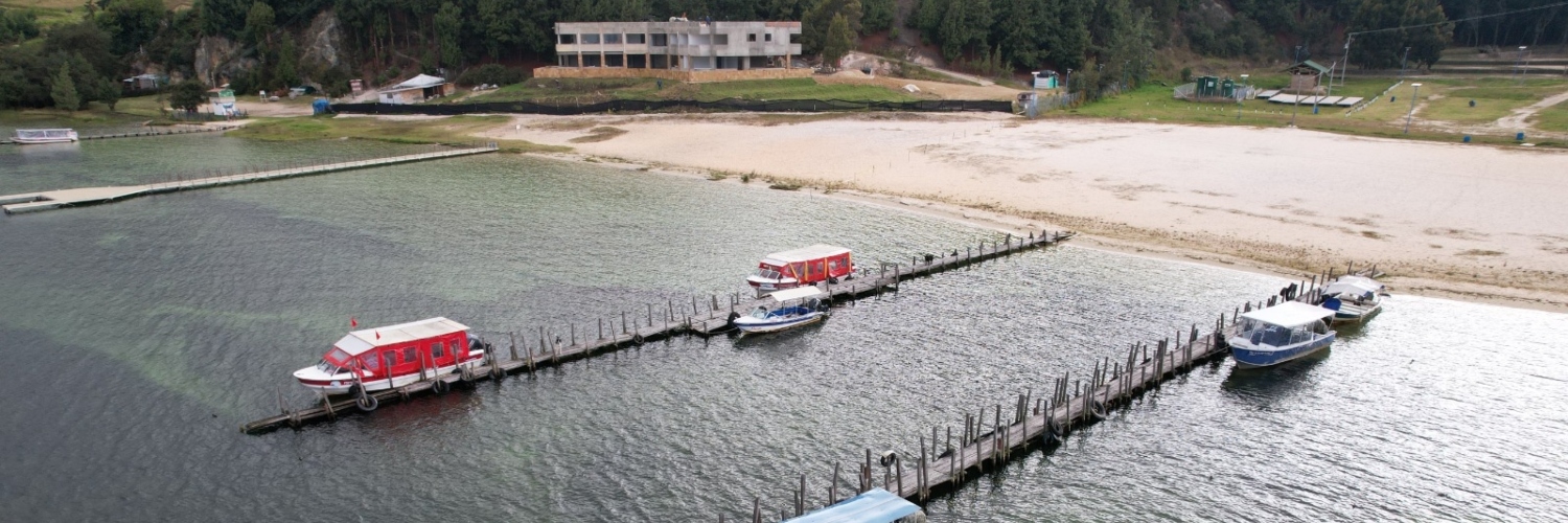 Imagen del muelle en el Lago de Tota